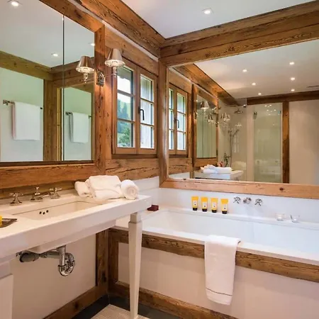 Elegant Alpine With * لاوينن