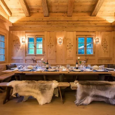 فيلة Elegant Alpine With